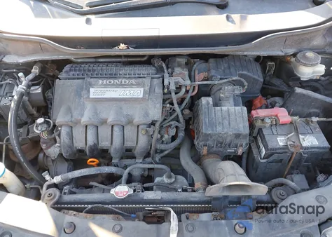 2011 Honda Insight Ex z USA, uszkodzony, nr VIN JHMZE2H79BS008710